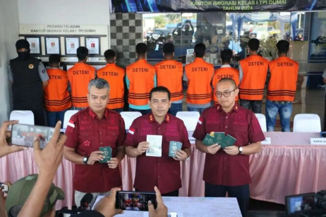 
					Hendak Nyebrang ke Malaysia Secara Ilegal, 26 WNA Berhasil Diamankan