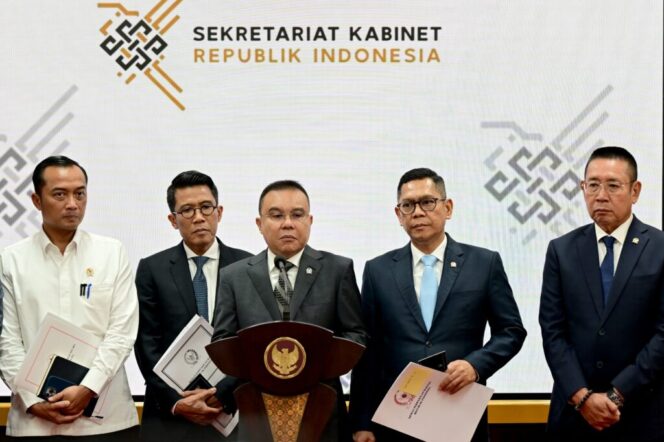 
					Keterangan pers perwakilan pimpinan DPR RI di Istana Merdeka (Ist)