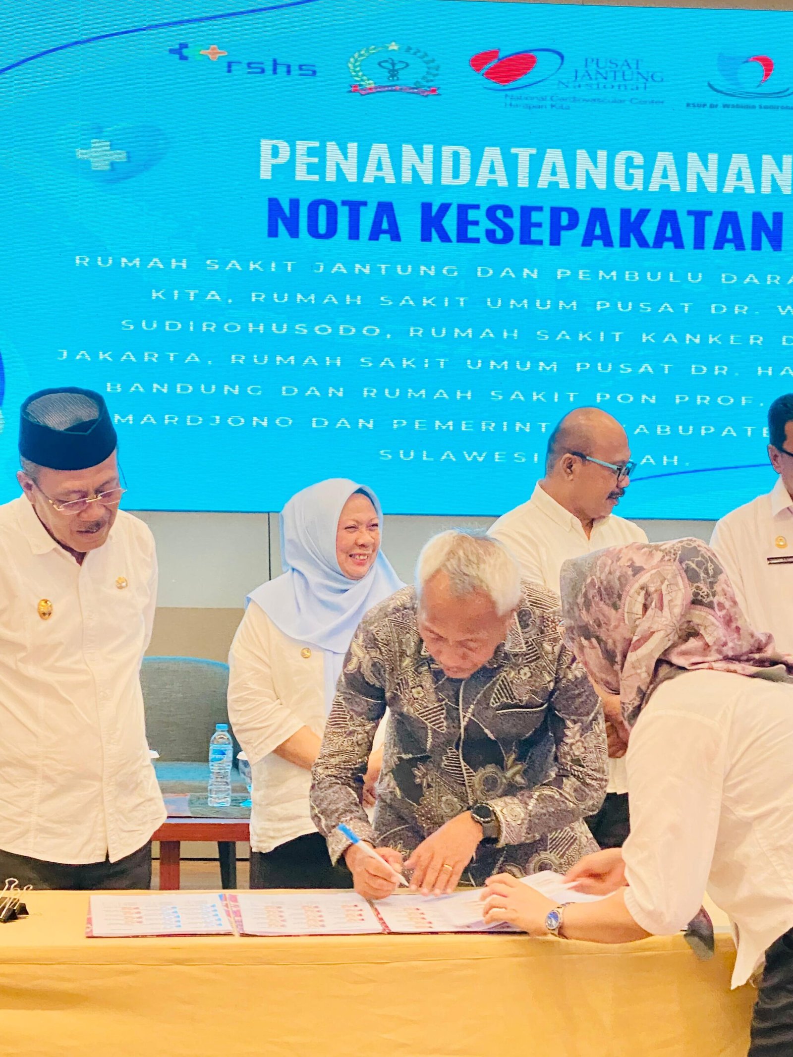 Penandatanganan MoU Jejaring Pengampuan penyakit Stroke dan Kanker dengan sejumlah RS ternama di Indonesia (Ist)