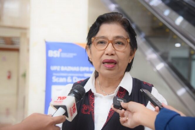 
					Dapat Diambil dari Cukai Rokok, Irma Suryani Tolak Dana Zakat untuk Makan Bergizi Gratis