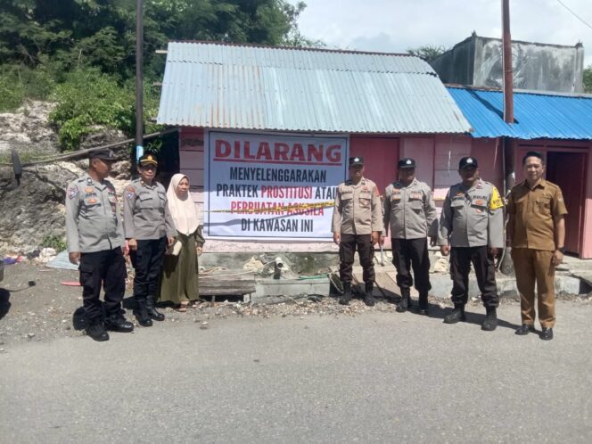 
					Polisi Tutup Rumah Pijat di Tanjungsari Luwuk, Diduga Kerap Jadi Tempat Prostitusi