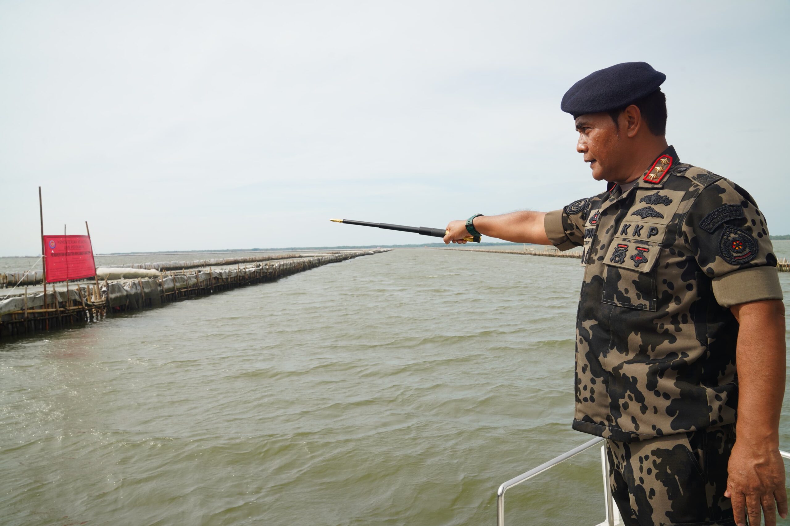 KKP Segel Pagar Laut di Perairan Bekasi