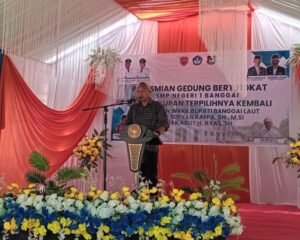 Bupati Banggai Laut Sofyan Kaepa (Foto : Nomo/ BanggaTerkini) 