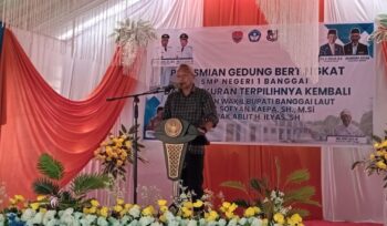 Bupati Banggai Laut Sofyan Kaepa (Foto : Nomo/ BanggaTerkini) 