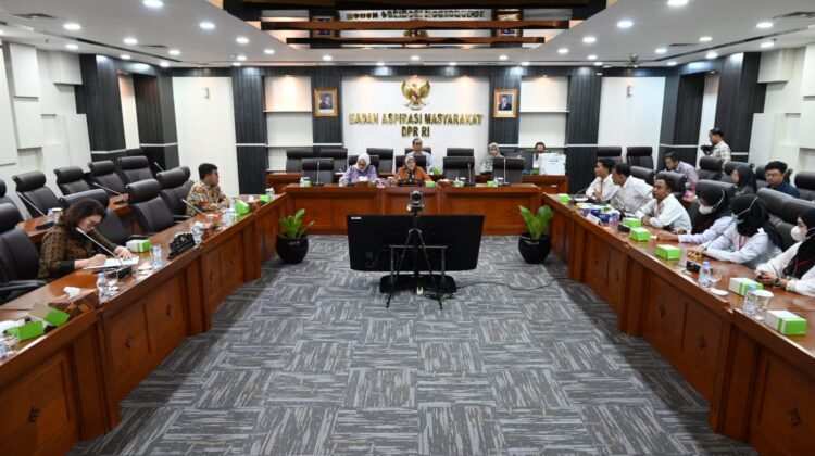 1,7 Juta Pegawai Honorer Masih Belum Jelas Statusnya