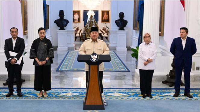 
					THR dan Gaji ke-13 untuk 9,4 Juta Aparatur Negara Siap Dicairkan