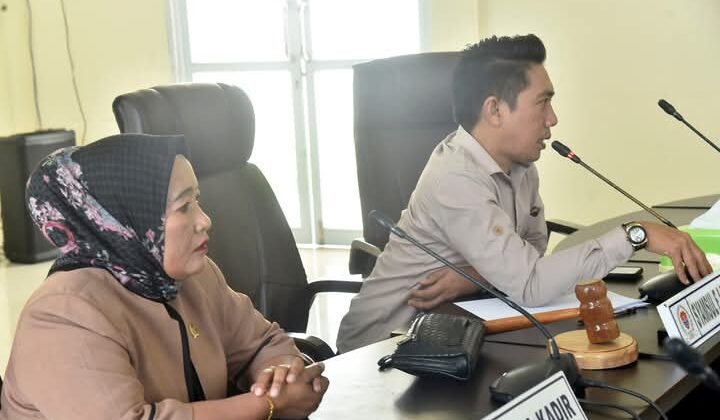Komisi III DPRD Kabupaten Banggai Laut Gelar Rapat Kerja Bahas Efisiensi Anggaran dan PAD