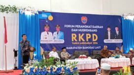 Ketua DPRD Banggai Laut, Patwan Kuba membacakan pokok-pokok pikiran DPRD pada Forum Perangkat Daerah dan Musrenbang RKPD Kabupaten tahun 2026, Jumat 21 Maret 2025 (Foto: Nomo/BanggaiTerkini)