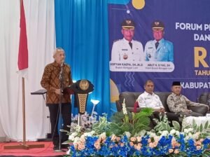 Bupati Banggai Laut, Sofyan Kaepa (Foto: Nomo/BanggaiTerkini)