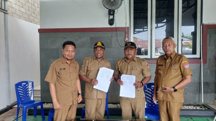 Penandatanganan MoU pengelolaan aset wisata antara Dinas Pariwisata dan Pemdes Pasir Putih (Ist)