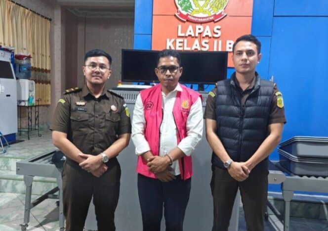 
					DA alias Doni Kepala Desa Tinakin Ditetapkan sebagai tersangka (Ist)