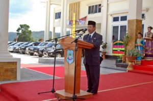 Irianto Malingong ketika menjabat Bupati Banggai Kepulauan 2006-2011 (Istimewa)