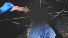 Olah TKP penemuan jenazah gantung diri di Desa Sosom, Bulagi, Banggai Kepulauan (Ist)