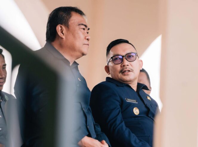 
					Bupati Kabupaten Banggai, Amirudin Tamoreka (DKISP)