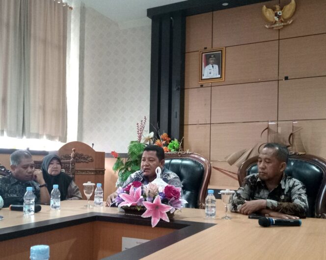 
					Wakil Bupati Banggai Laut Ablit H.Ilyas (Foto:Nomo/BanggaiTerkini)