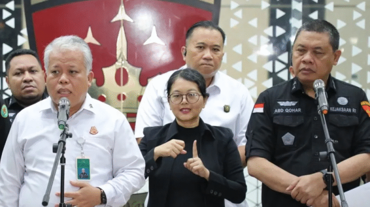 Kejaksaan Agung Tetapkan 4 Tersangka Dugaan Korupsi Pengadaan Laptop Chromebook di Kemendikbudristek