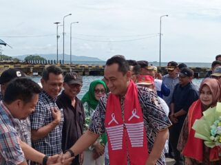 Kepala Kejaksaaan Banggai Laut Adnan Hamzah saat penyambutan (Foto: Nomo/ BanggaiTerkini)