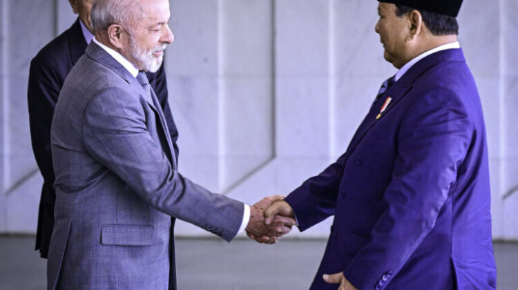 Presiden Prabowo Disambut Hangat dalam Upacara Kenegaraan di Istana Planalto, Brasilia
