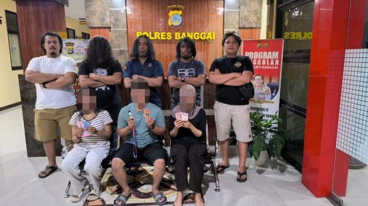 Tiga Pencuri Spesial Bobol Rekening via M-Banking Dicokok Polisi