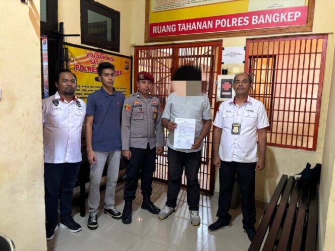 
					Brutal! ASN Bangkep Resmi Ditahan Usai Aniaya Kabid Kesbangpol Banggai Kepulauan di Kantor Bupati