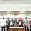 Ketua DPRD Banggai Laut Patwan Kuba,SH,MH bersama Bupati Sofyan Kaepa,SH,M.Si menghadiri rakor pemberantasan korupsi di gedung merah putih KPK RI (Istimewa)
