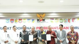 Ketua DPRD Banggai Laut Patwan Kuba,SH,MH bersama Bupati Sofyan Kaepa,SH,M.Si menghadiri rakor pemberantasan korupsi di gedung merah putih KPK RI (Istimewa)