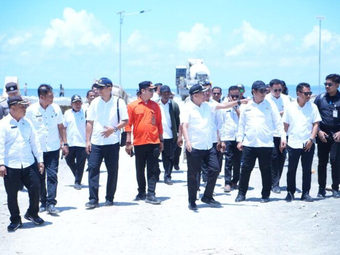 
					Bupati Sofyan Kaepa Tinjau Progres Pelabuhan Bungin Bokan Kepulauan