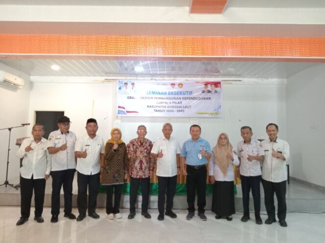 
					Dua Profesor Jadi Narasumber Grand Design Pembangunan Banggai Laut, Bupati Sofyan Harap Ada Penyegaran Pemikiran