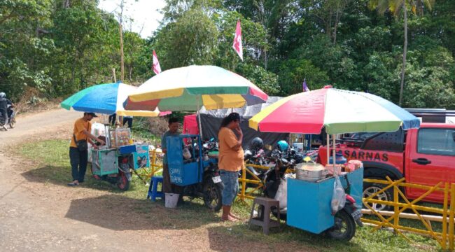 UMKM pada jambore cabang pramuka Banggai Laut (Foto: Nomo/BanggaiTerkini)