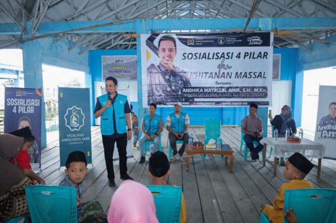 
					Anggota DPD RI Andhika Amir bersama SAAF Gelar Khitanan Massal di Kabupaten Tojo Una-Una (Foto : Istimewa)