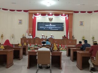 Rapat Paripurna Peringatan HUT Kabupaten Banggai Laut (Foto : Nomo/BanggaiTerkini)