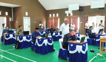 Bupati Sofyan Kaepa memantau langsung asessment kompetensi seleksi terbuka Sekda (Foto: Ist)