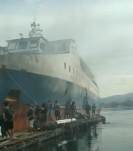 KM. Haranpanku Mekar Terbakar di Luwuk (Tangkapan Layar)