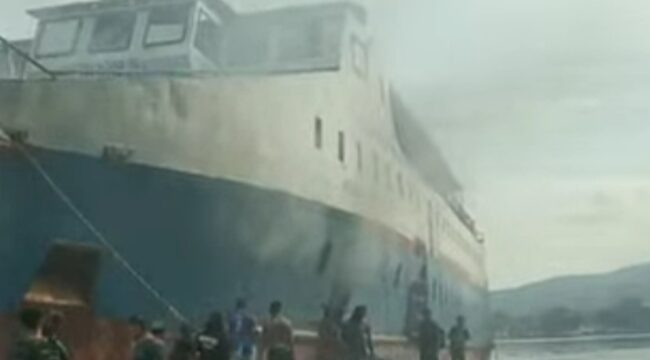 KM. Haranpanku Mekar Terbakar di Luwuk (Tangkapan Layar)