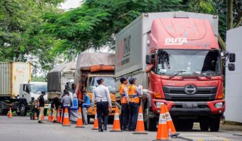  Direktorat Jenderal Perhubungan Darat Kemenhub memberlakukan Sistem Informasi Manajemen Pengujian Kendaraan Bermotor Terintegrasi Penuh (SIM PKB Fullcycle) secara nasional per 2 Januari 2026. (Foto Humas Kemenhub)