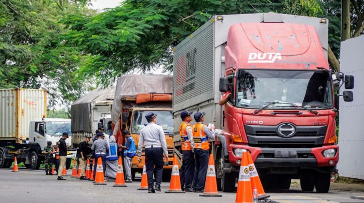  Direktorat Jenderal Perhubungan Darat Kemenhub memberlakukan Sistem Informasi Manajemen Pengujian Kendaraan Bermotor Terintegrasi Penuh (SIM PKB Fullcycle) secara nasional per 2 Januari 2026. (Foto Humas Kemenhub)