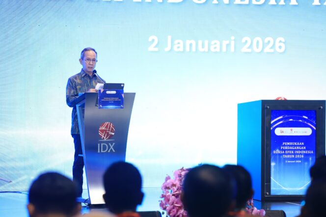 
					Ketua Dewan Komisioner OJK Mahendra Siregar, dalam sambutannya pada Pembukaan Perdagangan Perdana Bursa Efek Indonesia Tahun 2026 di Gedung Bursa Efek Indonesia,