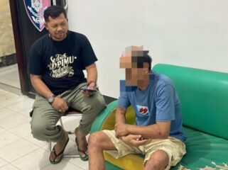 Pelaku Penikaman saat ditahan polisi (Ist)