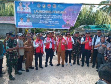 Launching Perdana KMP Teluk Tolo di Desa Paisu Lamo, Kec. Labobo (Foto : Nomo/BanggaiTerkini)