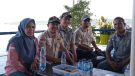Anggota DPRD Banggai Laut ikut launching perdana Feri KMP Teluk Tolo rute Banggai-Paisu Lamo-Dungkean (Foto : Nomo/BanggaiTerkini)