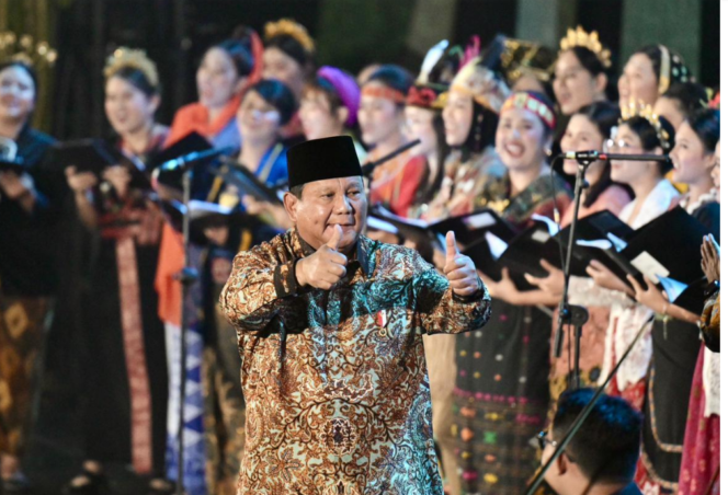 
					Presiden Prabowo Subianto pada acara Puncak Peringatan Natal Nasional Tahun 2025 di Tennis Indoor Senayan, Jakarta, Senin (5/1/2026). (Foto: BPMI Setpres)