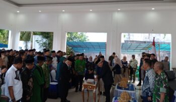 Bupati Sofyan melantik Saiful U. Usuria sebagai Sekretaris Daerah (Foto : Nomo/BanggaiTerkini)