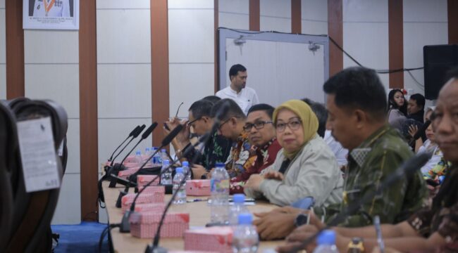 Kepala Pertanahan Banggai Laut Hadiri Rakor bersama Komisi II DPR RI di Palu