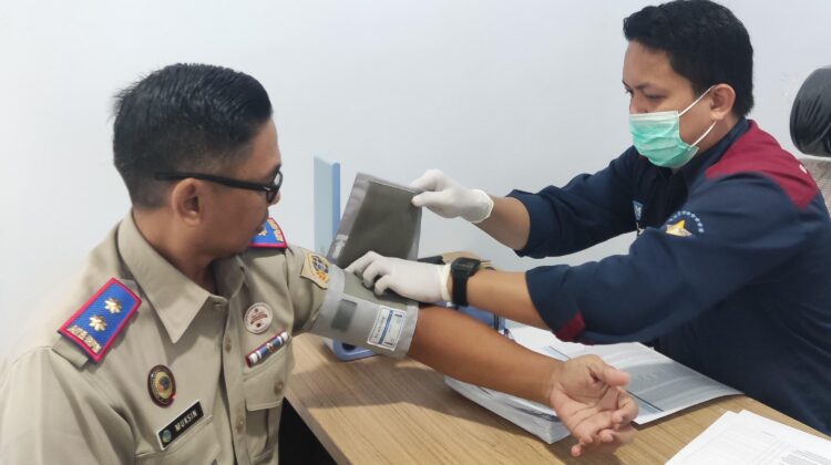 Kantor Pertanahan Banggai Laut Bersama Maxima Klinik & Laboratorium Gelar MCU Seluruh Pegawai