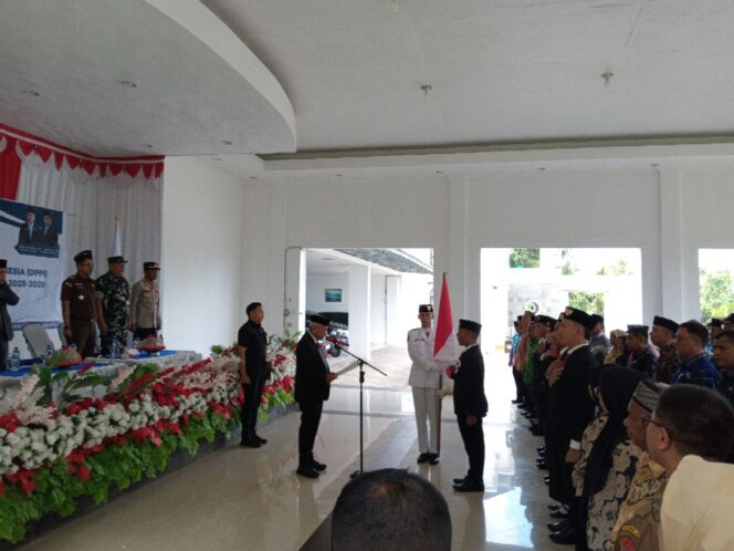 
					Bupati Sofyan Kaepa Lantik dan Kukuhkan Duta Pancasila Paskibraka Indonesia (DPPI) Banggai Laut