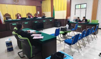 Suasana persidangan pada perkara korupsi PDAM Banggai Laut di PN Palu (Foto : Kejaksaan Negeri Banggai Laut)