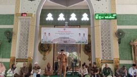 Sekda Saiful U.Usuria sambutan saat menyambut kedatangan jamaah haji asal Banggai Laut (Foto: BanggaiTerkini)