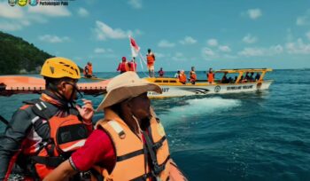 Proses pencarian oleh Unit SAR Banggai Laut (Foto: Basarnas)