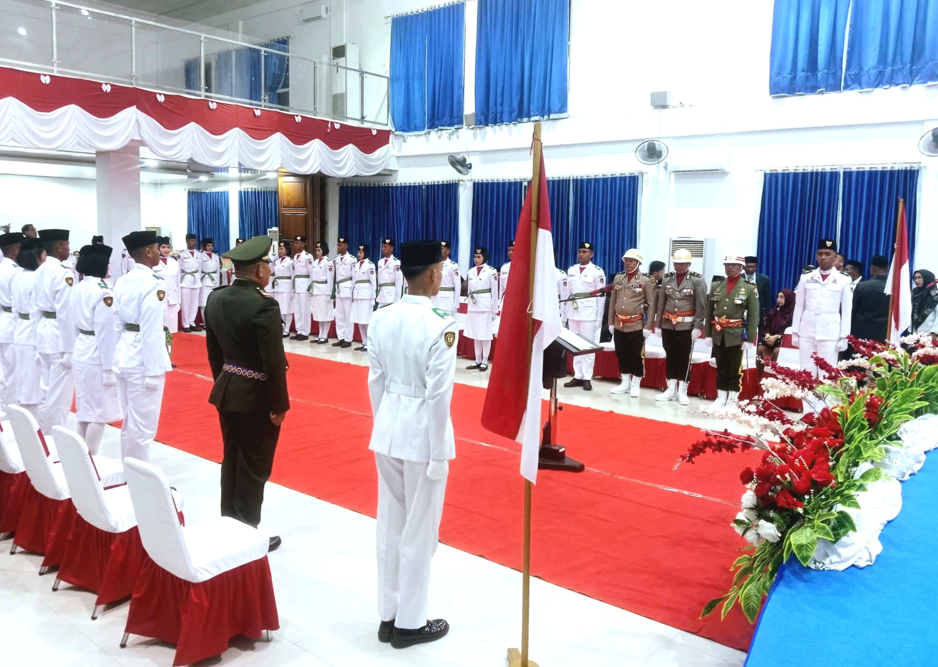 Prosesi pengukuhan 42 orang Paskibraka Banggai Laut. Foto : Istimewa