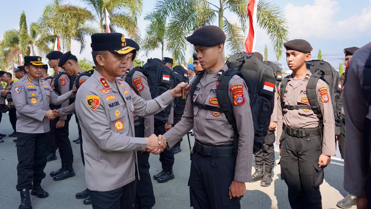 Kapolda Sulteng Resmi Lepas 116 Personel Menuju Polres Banggai Laut